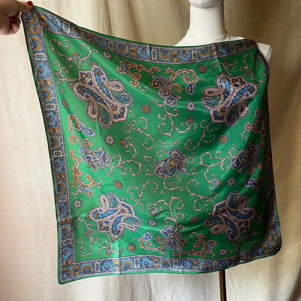 Vintage Lilly D'Or Green Paisley Square Scarf 26x26
